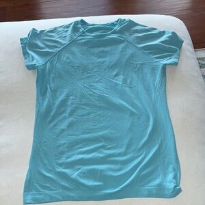 Athleta Blue Short Sleeve Tee Vibrant Crew Neck